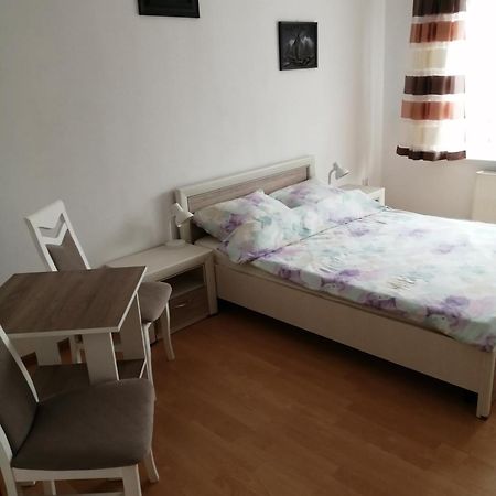 Appartement Roza à Zelistrzewo Extérieur photo
